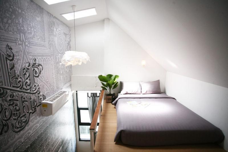 Hostel L'atelier Poshtel Phuket Exterior foto